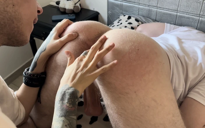 Arg Boys: Ho tradito il mio ragazzo con un ragazzo tatuato con...