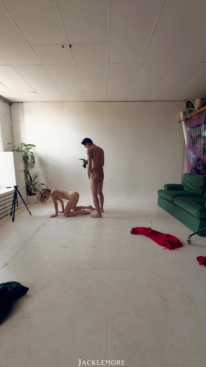 Jacklemore: Bts Dolly Love Photoshoot, Suck &amp; Fuck Raw ve studiu