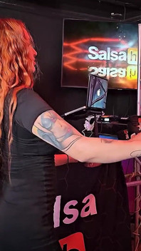 Heiße latina fickt einen bbc in einem Club - Andrea Castro & Brandon cruz