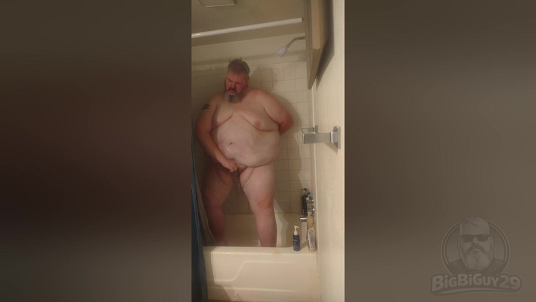 BigBiGiy29: Steam and Silence a Relaxing Shower Routine with Calm Vibes...