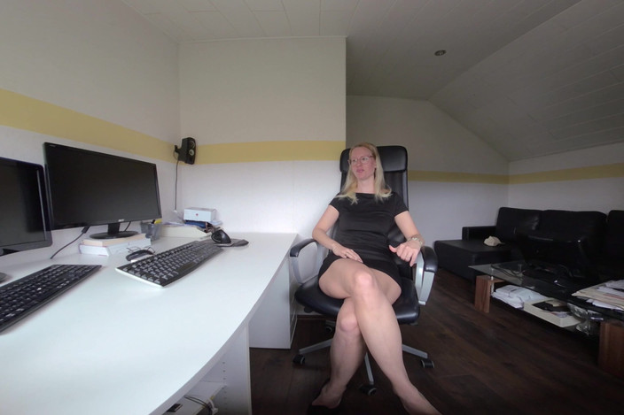 BlondeHexe VR: Mi farai il corno