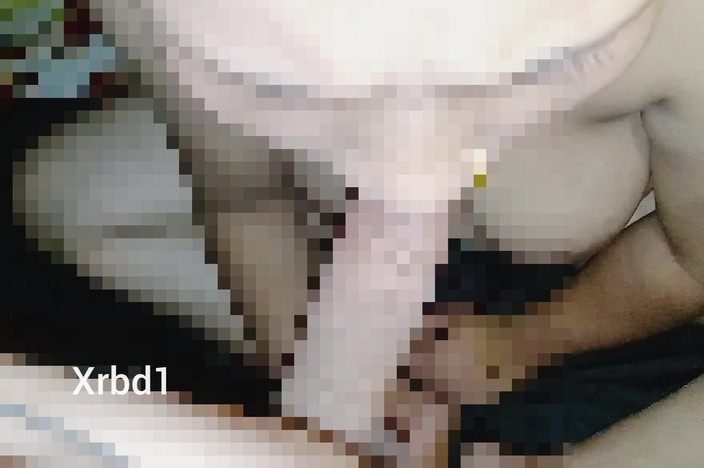Xrbd1: Ho completamente perso la mente dalla dolcezza del tuo tocco,...