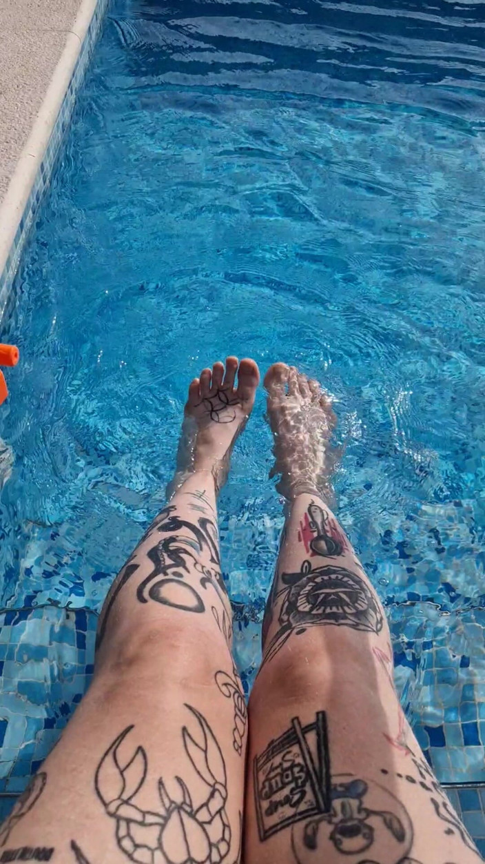 BaleaTheScarleg: Wet Feet