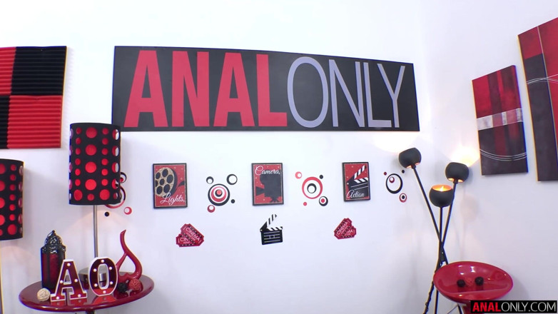 Anal Only: Jessie can't get enough