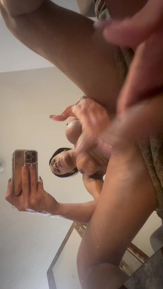 Bianca Herrera: 풍부한 사정