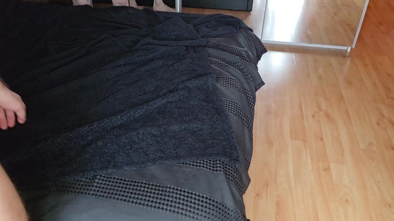 gaynaughtywelsh: 操我们热辣的意大利继妹球深双洞齐插爱带一个妓女