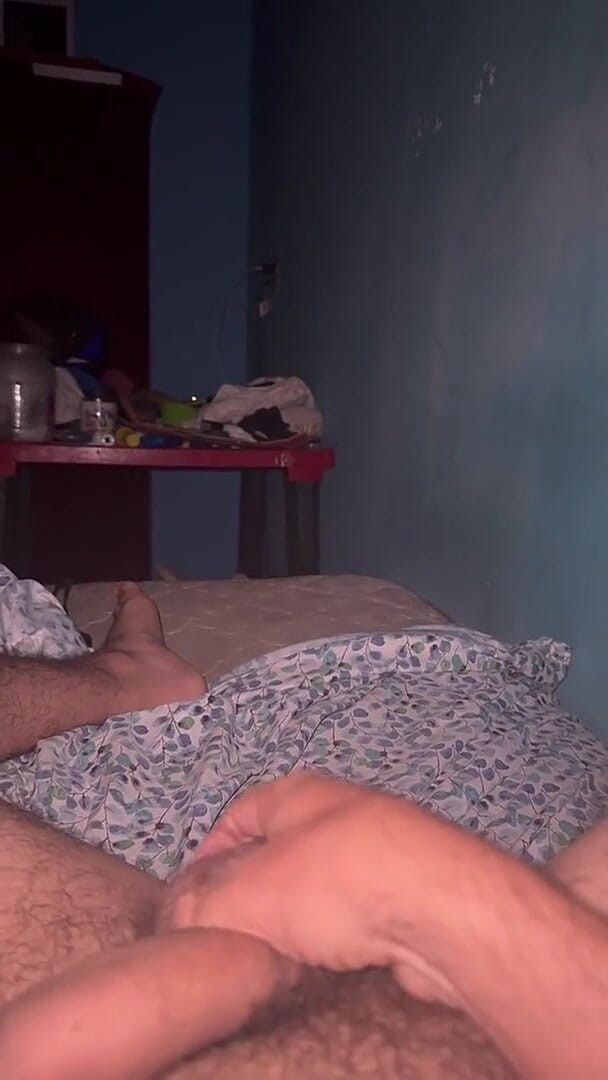 Masturbandome Solo En Mi Cuarto (Alexitho) Masturbandome Solo En Mi Cuarto (Alexitho)