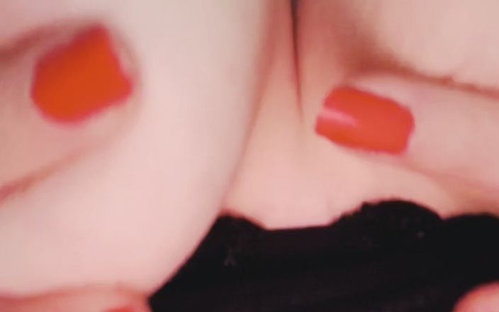 DouceLuxure: Mes gros seins naturels de MILF