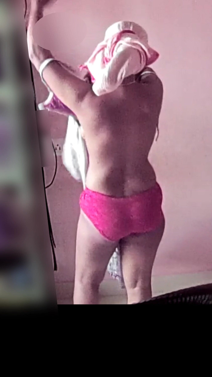 Black & white desicat: Desi vreemdgaande sexy lichaam huisvrouw die me verleidt met jurk...