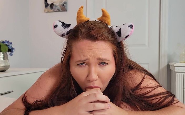 Annabelle Rogers: 把妈妈变成你的育种 hucow 荡妇