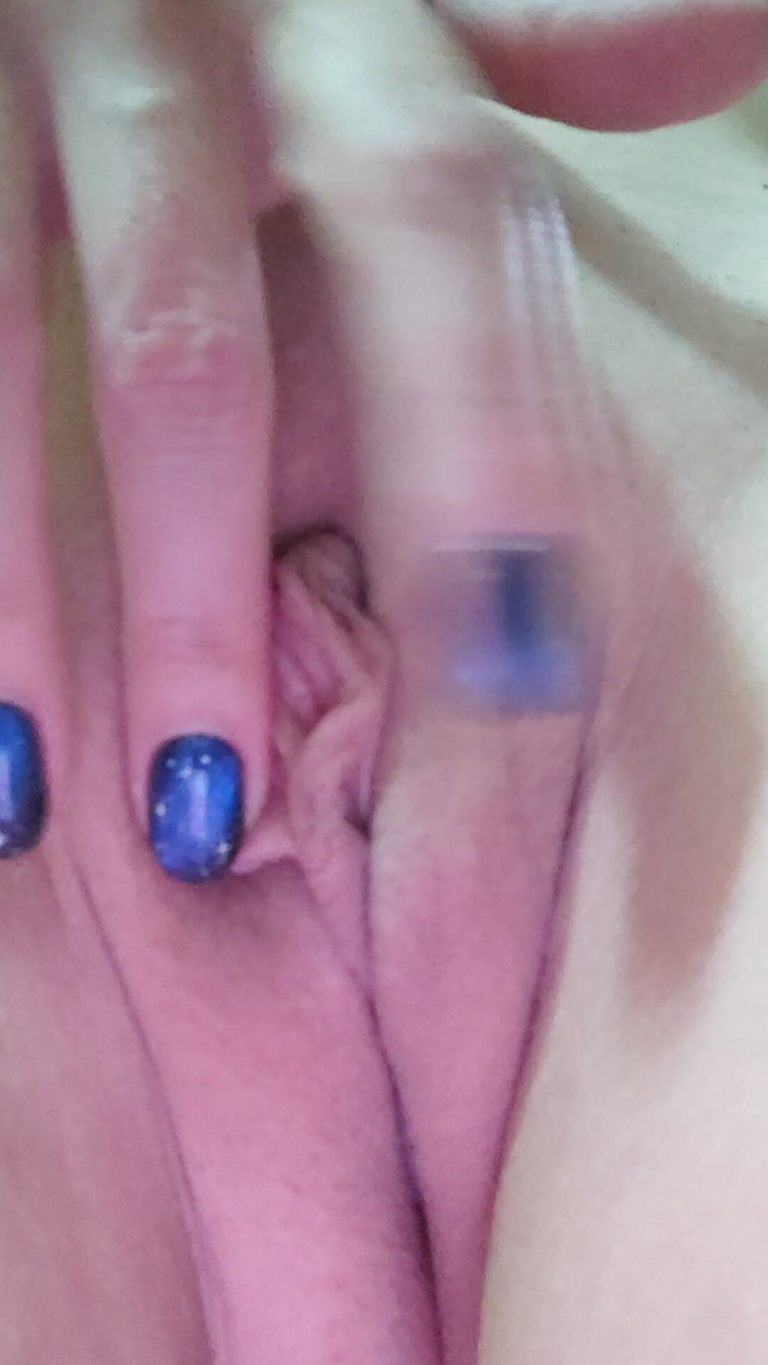 Risky Hairy Couple: MILF i rosa sitter på ditt ansikte