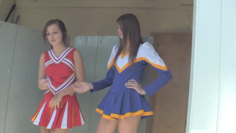 Lesbian Illusion: เชียร์ลีดเดอร์เลสเบี้ยน (หนังเต็มเรื่อง)