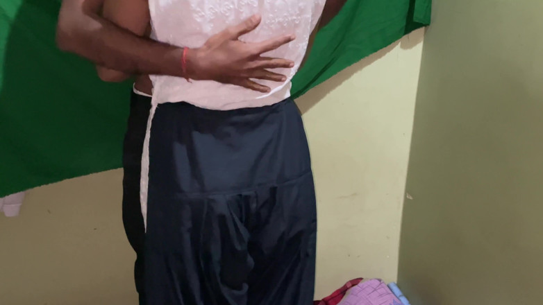 Laxmi Kumari hot: El suave brillo de una joven chica india 18+ hermosa chica...