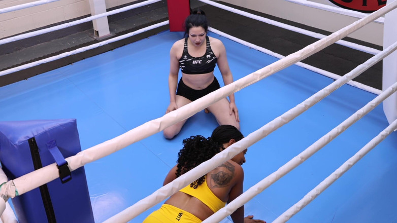 Red Sign Wrestling: Goth Delilah Vs Lola Marie