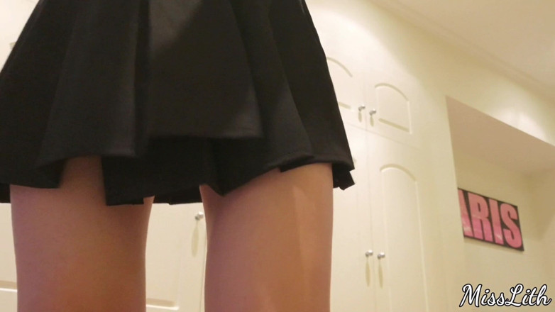 Miss Lith Domina: Інструкція з дрочки для pantysniffer