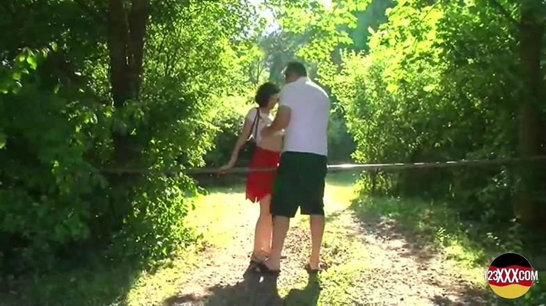 123XXX - Fucked Amateurs in Germany!: Rudowłosa milf potrzebuje tam tego twardego penisa