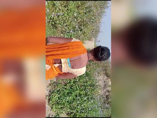 Desi Bhabhi Sexy Video in Bihar (Rambha Devi)