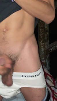 Grote Lul Twink Solo Aftrekken Van Grote Cumshot in Het Openbaar Betrapt Op Het Aftrekken Van Zwaargeschapen Papi