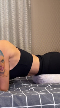Home Alone: Hot Girl Grinds Her Pillow to Ecstatic Orgasm