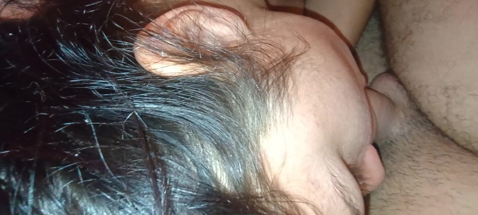 Ionut899: Beau-père Me Baise Dans Ma Bouche Comme Sa Bite Le...