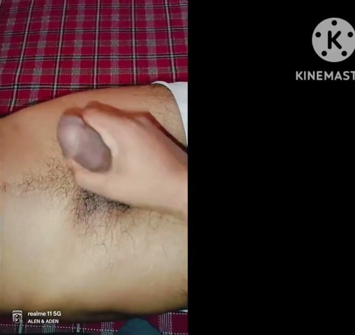 Alennaden: Hermanastro ayudando a mano en corrida pesada