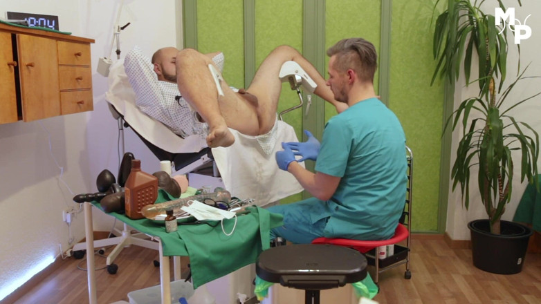 Marcus Pollack Gay: Deep ass exam with Dr. WoB and his arm