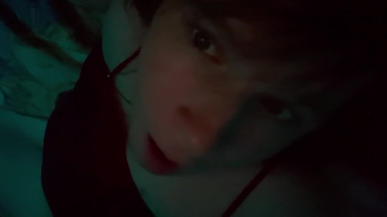Sexualescape69: Zuig een dildo in bed als een goed mietje Boi