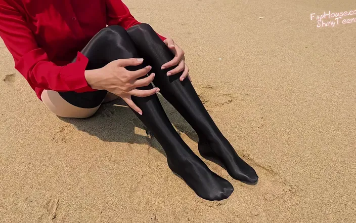 Shiny teens: 863 Shiny Black Stockings on the Beach