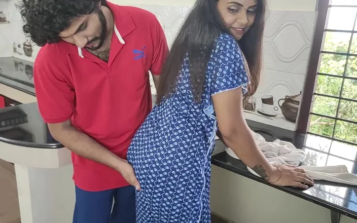 Vaigavarun45: Kuchyň Noční romantika se sexem od Vaishnavy a Sharun Raj,...