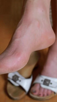 Nylon Heel Tease - Close-up Asmr Soft Stocking Rubbing Gentle Tugging Sounds