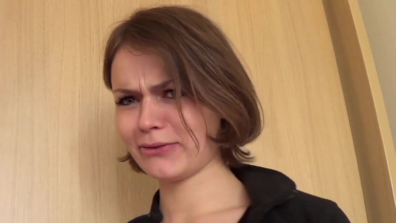 Lethal Teens: Roztomilá holka používá velký penis do zadku