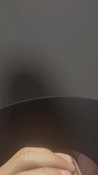 Futanari。寻欢洞两枚硬币在性爱摊位。