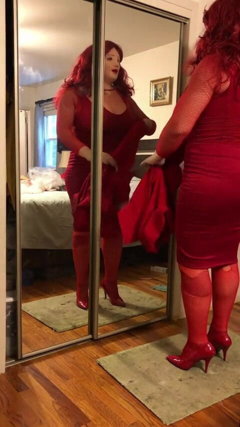 Deanna Doll: Cd-кукла Deanna раздевается - часть 1