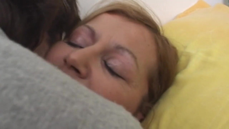 Real Home Made: My best friend's stepsister - Mature chick in threesome trouble