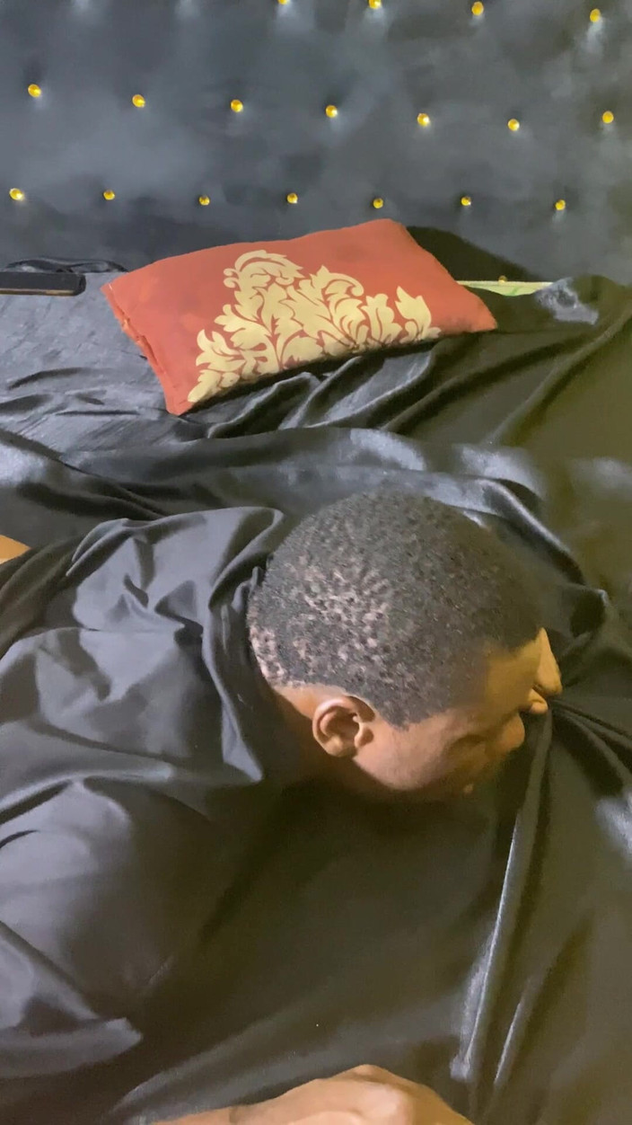 assdriller50: Typ leckt mein loch wie ein profi