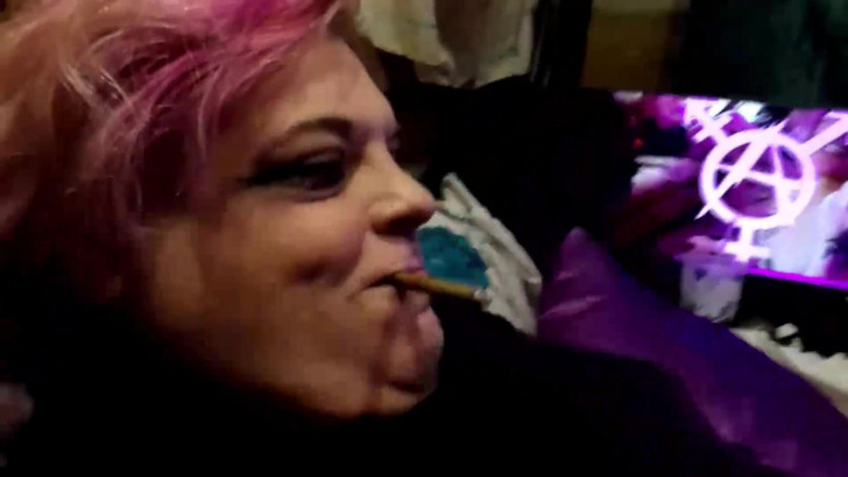 Cyanide Mistress Of Darkness: Porno phone call