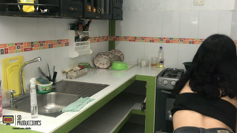 MAFELAGO: Mój Boże, moja przyrodnia siostra jest tak bogata, że pieprzę ją...