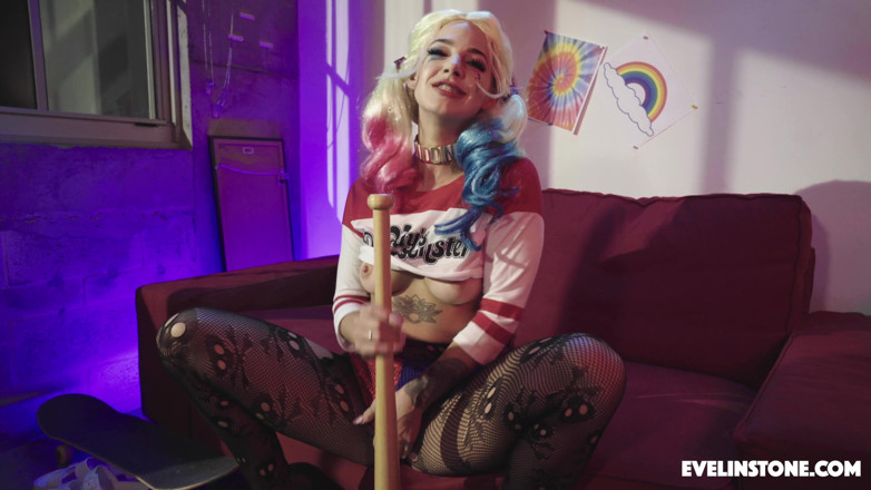 Evelin Stone: Harley Quinn Sph PAWG JOI