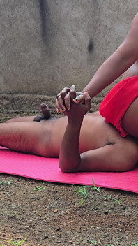 Milf Saree India membersihkan zakar dengan keras 69 hisap dan kongkek keras dengan bos besar batang