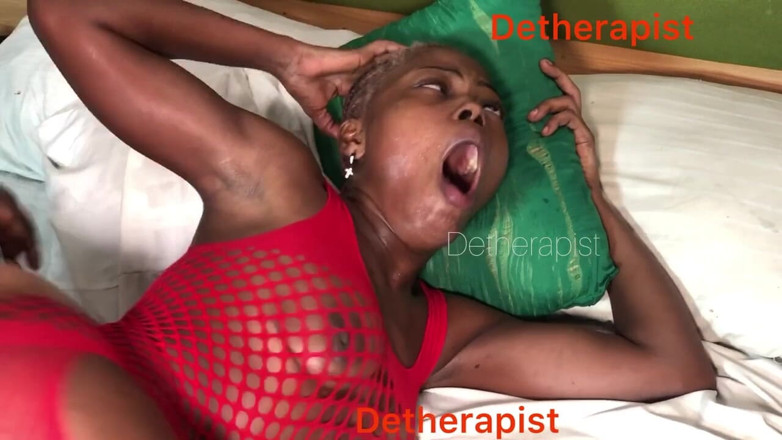 Detherapist: Am nghiện làm tình với những chàng trai công bằng