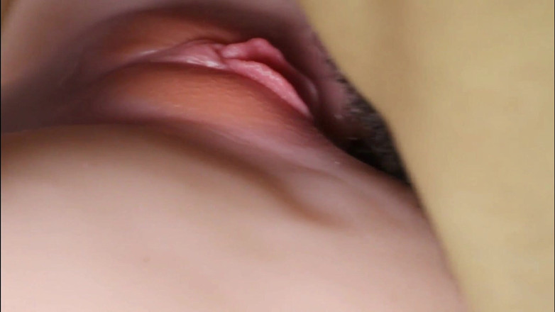 SEXY_GUYBEST: 그녀의 좁은 엉덩이를 관통하고 그의 좋은 오르가즘을 클로즈업