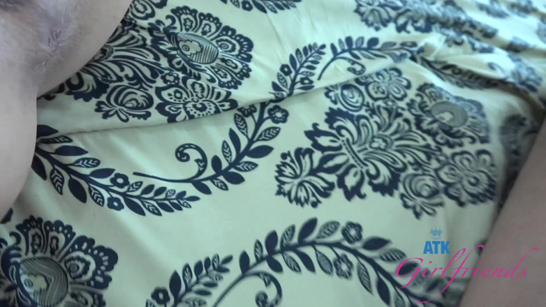 ATK Girlfriends: 여름 정액