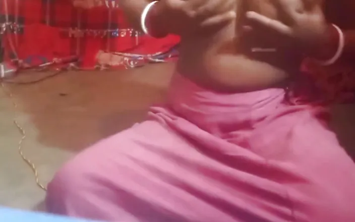 Energyon: Indian Pussy Fingering