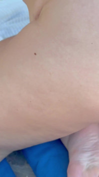 Me follo a Anjaamelia POV con mi consolador con correa