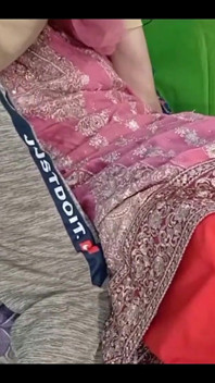 Hot Parosan Muslim Bhabhi Used to Play with My Indian Fat Cock