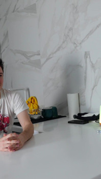 Taci sau iubitul meu va auzi cum mă fuți! - Fată drăguță își înșală iubitul cu cel mai bun prieten al lui!