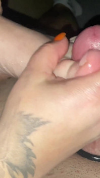 Soție cu picioare sexy și fetiș frumos cu labă