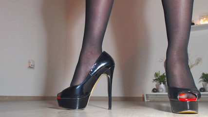 LegsOnHeels: The unique pair of platforms that I like to tease...