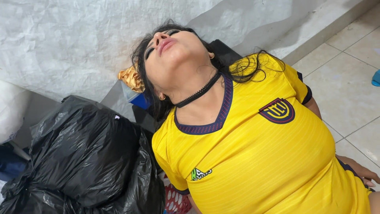 InsaciableX: Autêntica colombiana em declínio! Ela se deixou levar pela paixão...