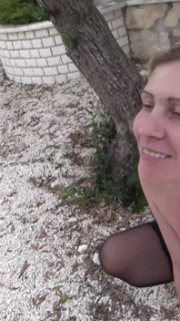 Guy Pees in Blonde's Mouth and Gets Cum in Her Mouth as a Thank You